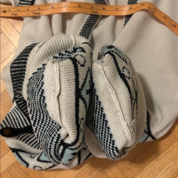 Chanel - Picture 5 of 17